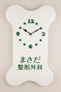 整形外科医院様への骨の形の掛け時計の詳細ページへ