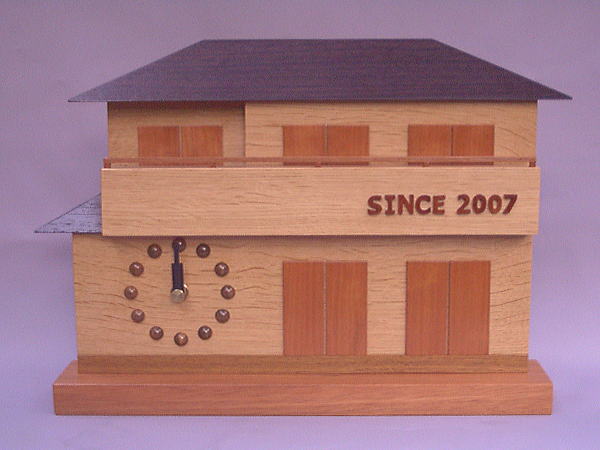 新築祝いの家型時計