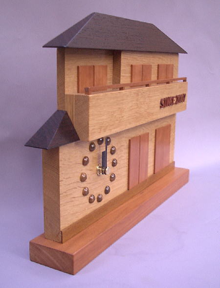 新築祝いの家型時計