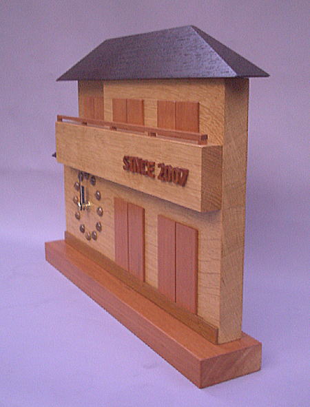 新築祝いの家型時計