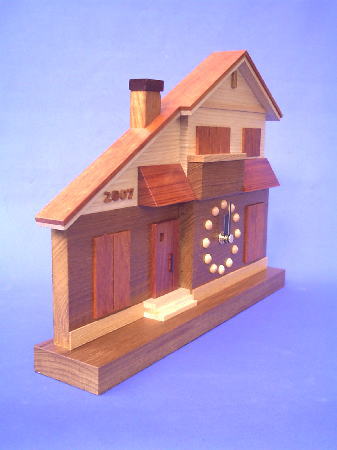 「新築祝い」に家の外観がそのままの時計はいかがですか。vol.48<