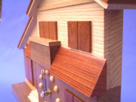 「新築祝い」に家の外観がそのままの時計はいかがですか。vol.48<