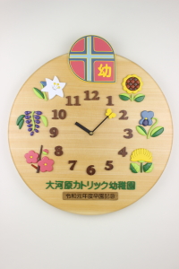 卒園記念品：園章・クラス名の立体イラスト・園名・年号をお入れした