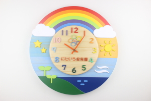 卒園記念品：お客様のオリジナルデザインをそのまま再現した大きな掛け時計